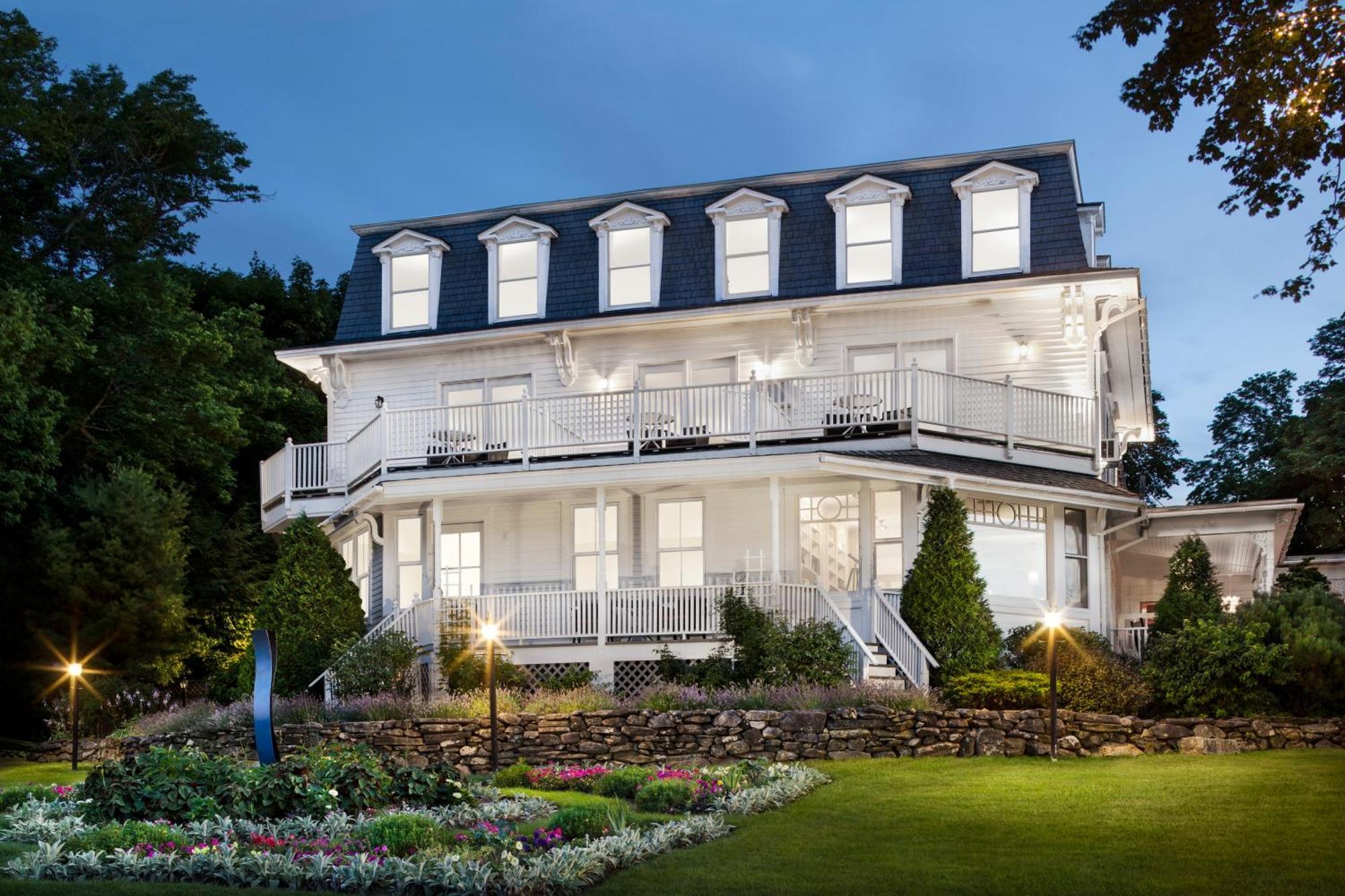Relais Chateaux Camden Harbour Inn Exterior photo