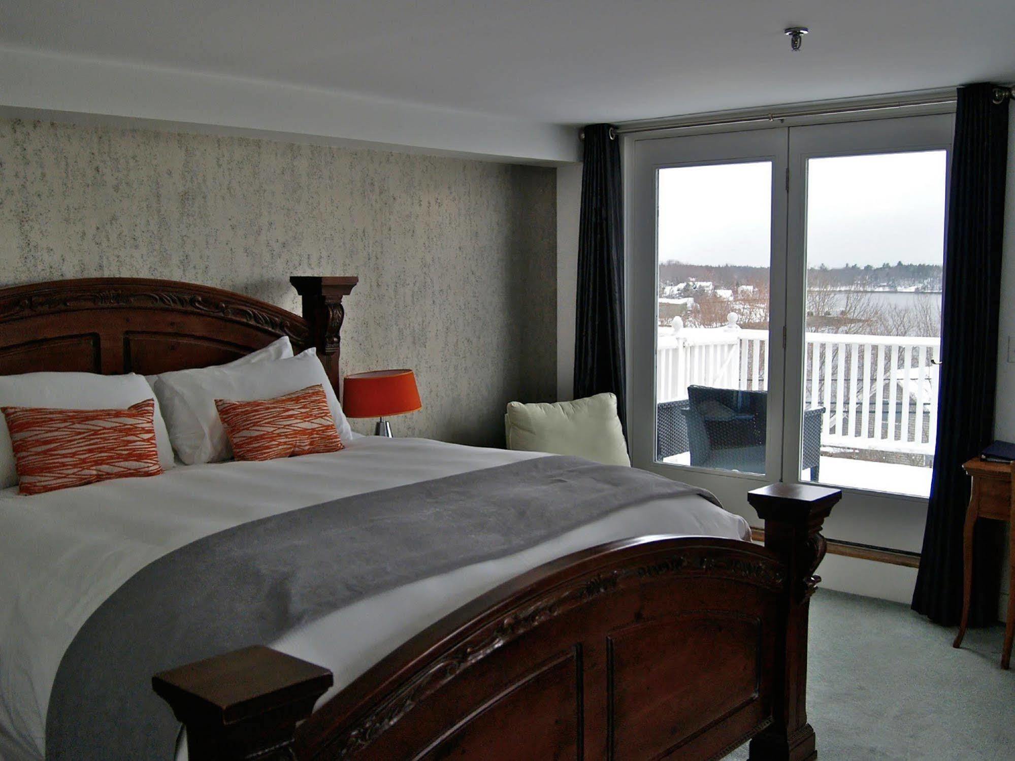 Relais Chateaux Camden Harbour Inn Exterior photo