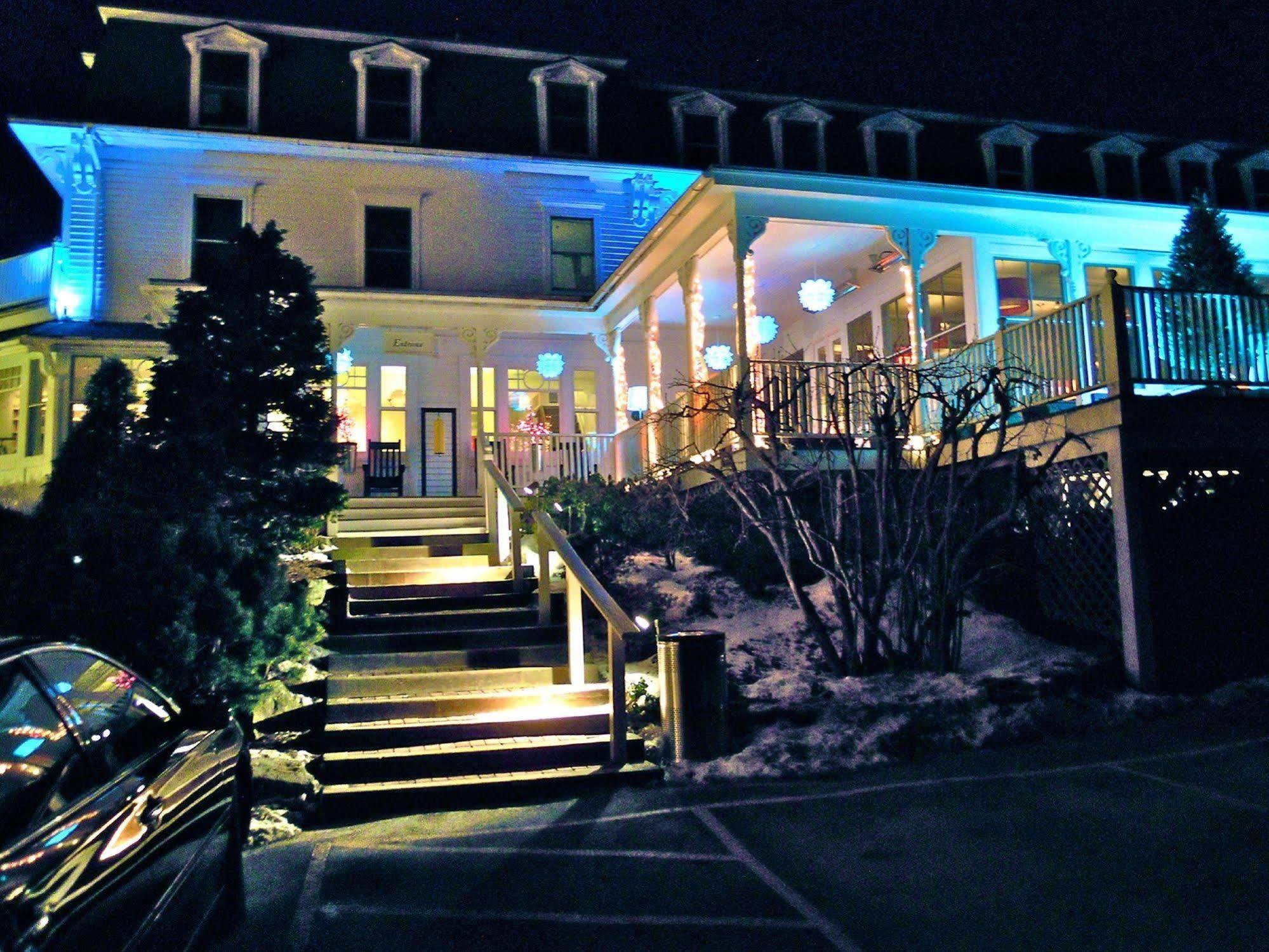 Relais Chateaux Camden Harbour Inn Exterior photo